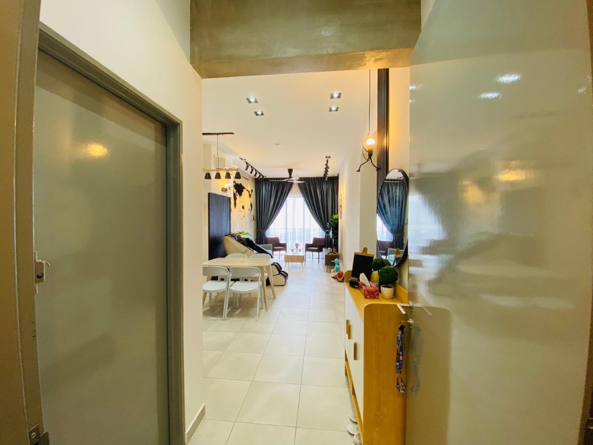 Orang Utan Guest House Monthly Szandakan Kültér fotó
