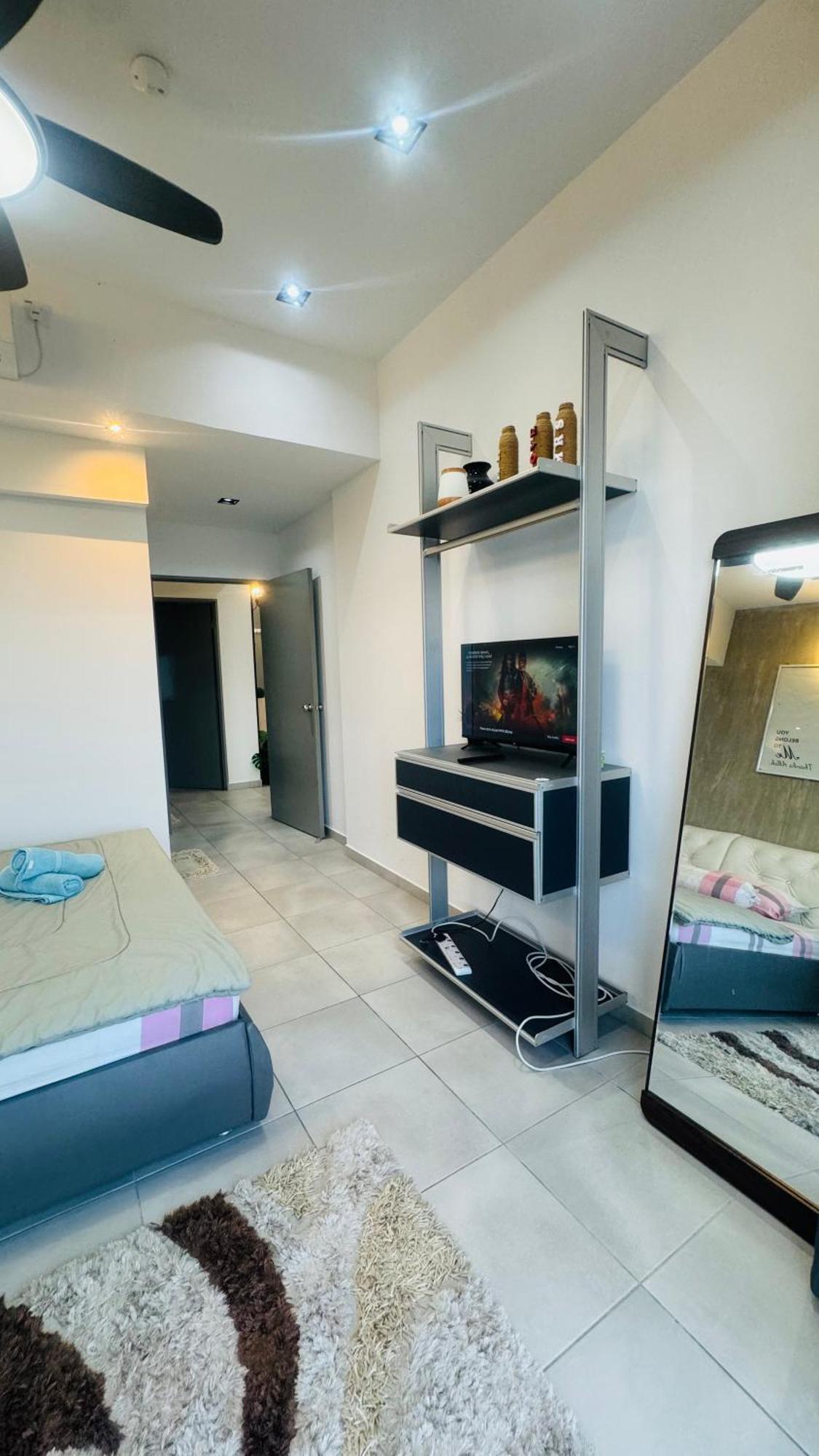 Orang Utan Guest House Monthly Szandakan Kültér fotó